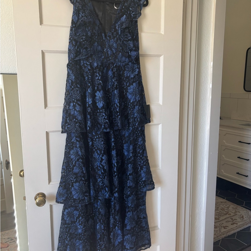 NWT Elegant Blue Floral Lace Dress